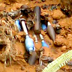 Gabon : Découverte de roquettes et obus militaires dans la forêt d’Oyem