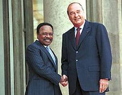 Gabon: otage de la France ou otage de Bongo?
