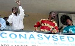 Gabon : Biyoghe Mba veut assigner les enseignants grévistes en justice