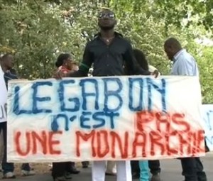 Le gouvernement dénonce les personnalités politiques qui perturbent le bon déroulement des chantiers de la CAN 2012