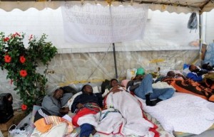Gabon: les neuf grévistes de la faim suspendent leur mouvement