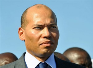 Karim Wade et sa famille vont porter plainte contre Robert Bourgi