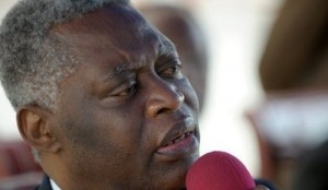 L'opposant gabonais Pierre Mamboundou, lors d'un discours devant ses partisans, le 2 septembre 2009 à Libreville - AFP