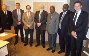Nouveau traitement Innovant Anti VIH-Sida “IMMUNOREX-DM28” du Gabonais Donatien MAVOUNGOU