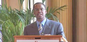 Les biafreries d’Ali : Réponse du Dr. Daniel Mengara à Massa Moussa, nouveau zozo envoyé servir d’ambassadeur manioc du Gabon aux Etats-Unis d’Amérique