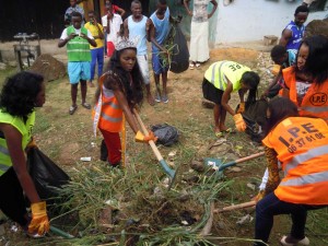 Miss Gabon et ses dauphines sensibilisent les Librevillois