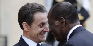 Ouattara en France : comme au temps de la Françafrique ?