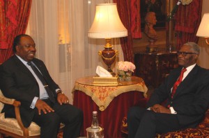Pierre Mamboundou doit être destitué et accueilli au Gabon avec des œufs et des casseroles, dit la diaspora gabonaise
