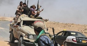 Les rebelles libyens remportent leurs premiers succès sur la route de Tripoli